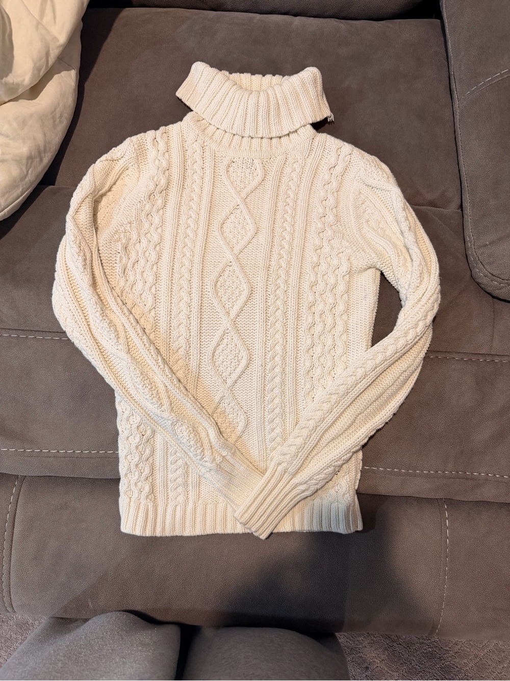Eddie Bauer Cream Cable Knit Turtleneck Sweater